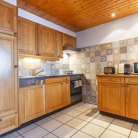 Daire La Tour D'antheme By Interhome